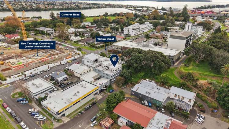 30A Willow Street Tauranga Central_1