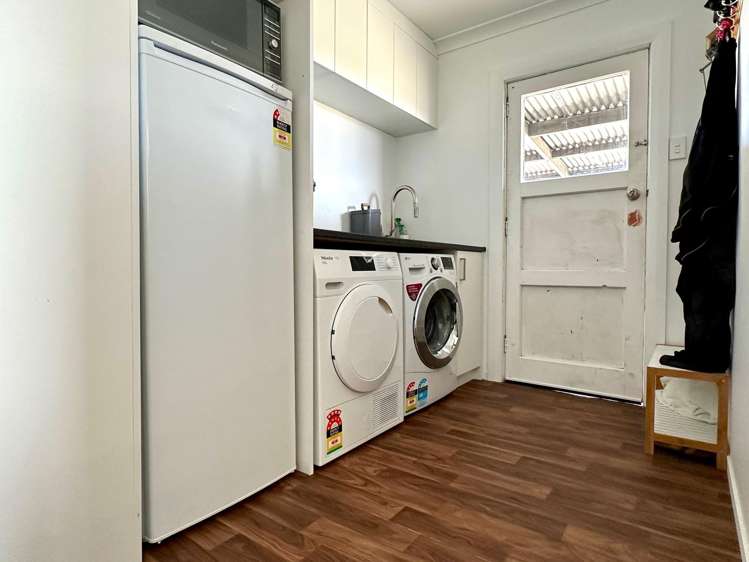 56 James Street Balclutha_8