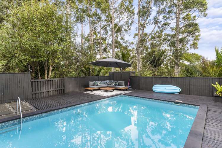 88 Scenic Drive Titirangi_27