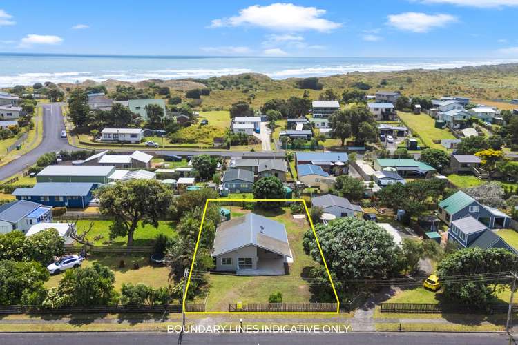 1 Cordyline Road Port Waikato_24