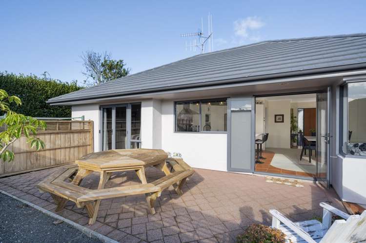 2 Holcombrooke Lane Welcome Bay_22