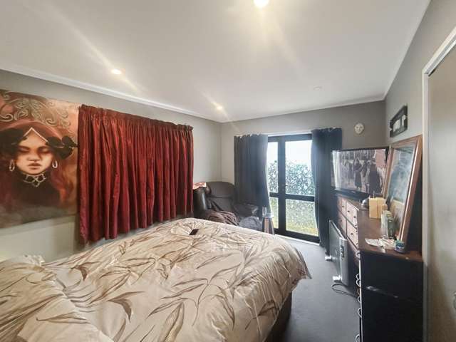 10 Kebbell Avenue 10516_4