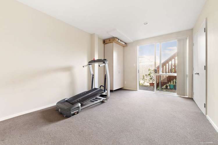 13/6 Islington Avenue New Lynn_5