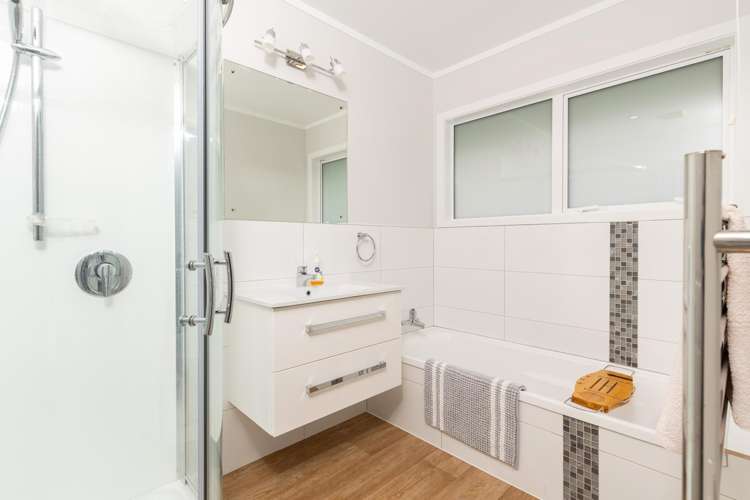 18 Greyfriars Crescent Tawa_13