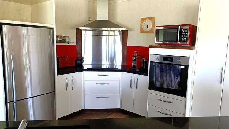 9 Nihotetea Lane Maunu_5