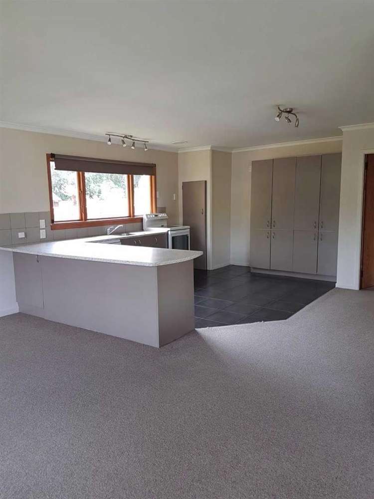 8 Mahuri Road Otatara_2