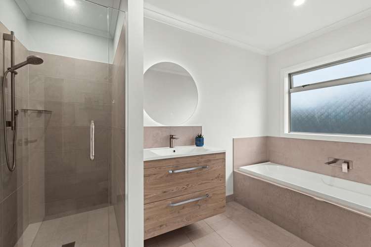 20 Hunter Drive Awatoto_21