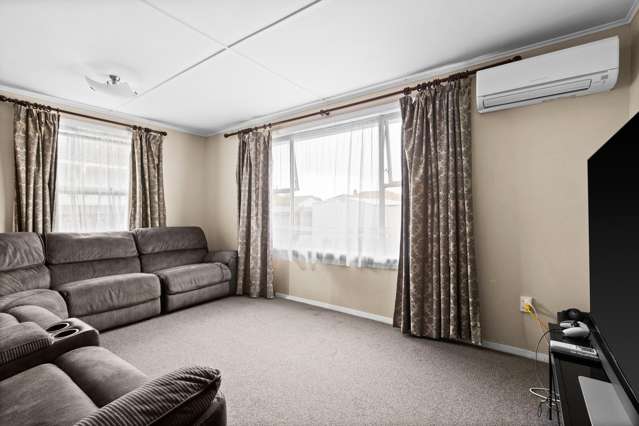 25 Curling Crescent Onekawa_2