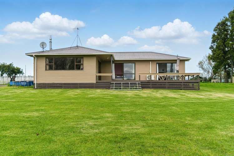 307 Campbell Road Pukehina_15