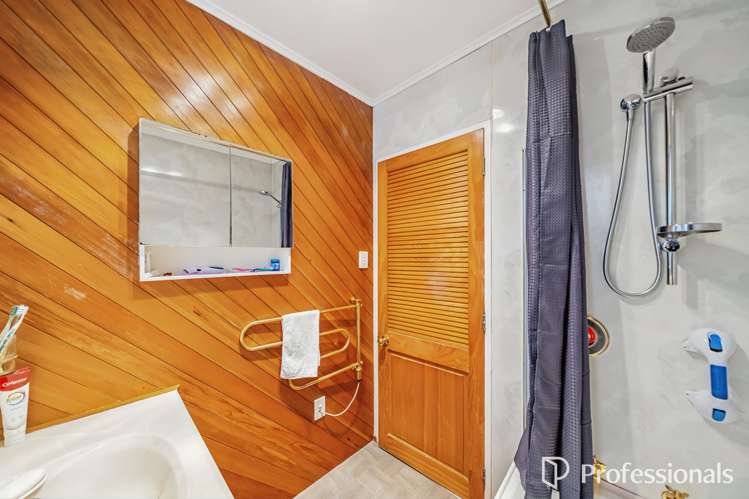 13 Sunny Grove Wainuiomata_15