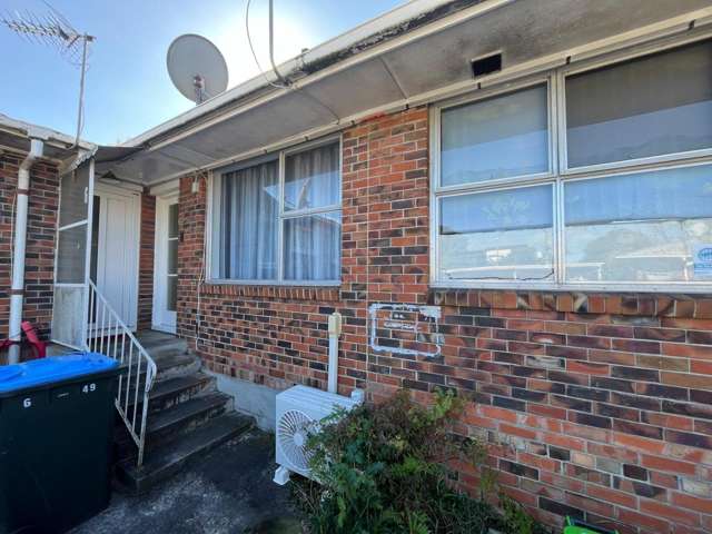 Spacious 2-Bedroom Unit for Rent in Prime Mount Eden Location