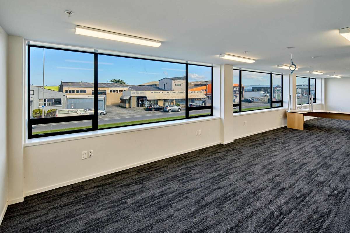 69 Waione Street_5