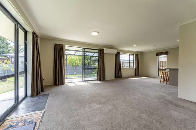 13 Raymond Street West End_4