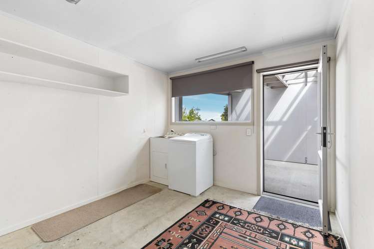 2 Bell Street Lake Hawea_11