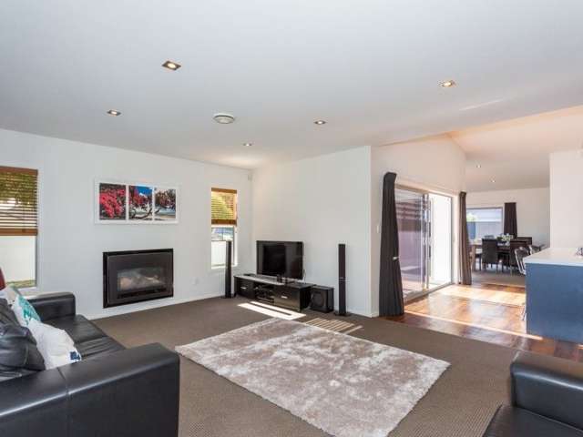 1 Cape Place Poraiti_1