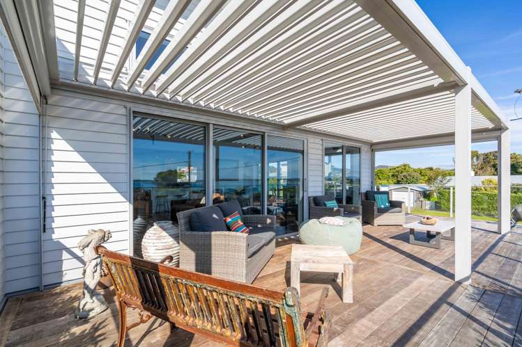 9 Violet Street Riverton_16