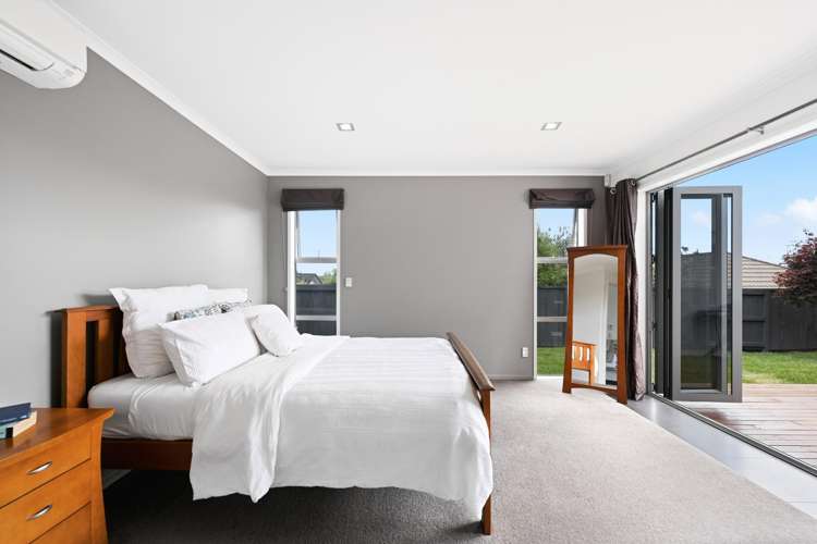 5 Hawkridge Rise Huntington_13