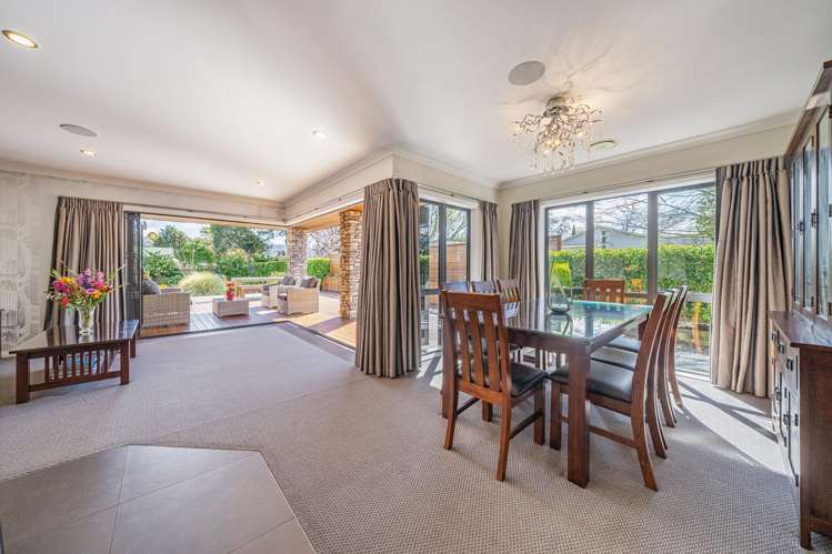8 Benzie Avenue Wallaceville_12