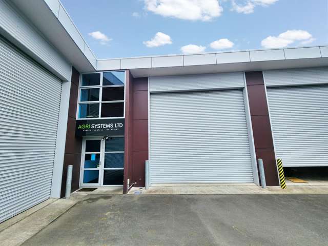 Modern Secure Te Rapa Unit