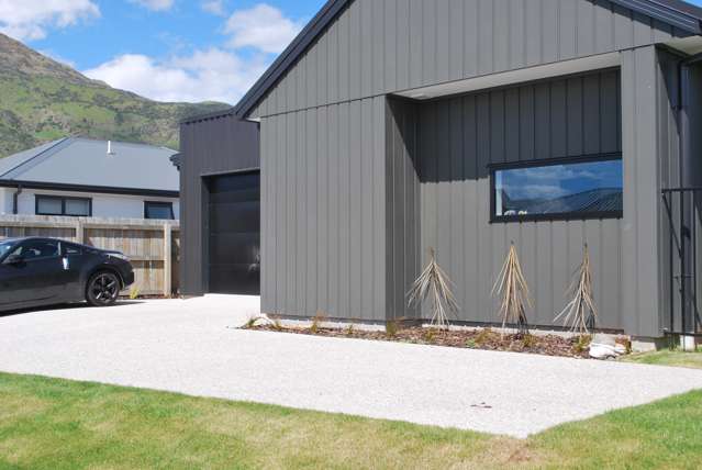 11 Cumberland Road Lower Shotover_1