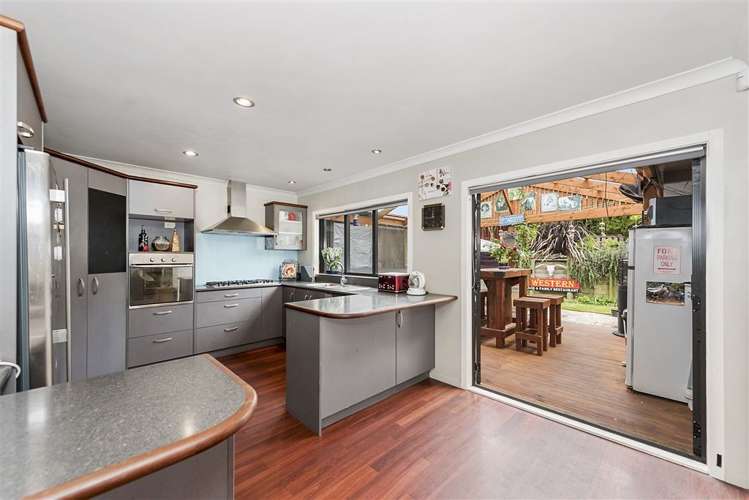 18 Sharaleigh Place Grandview Heights_9