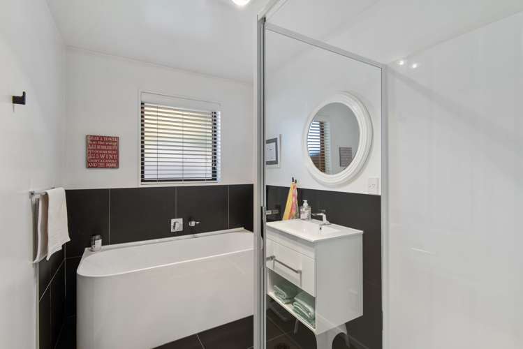 2a Thornton Street Darfield_10