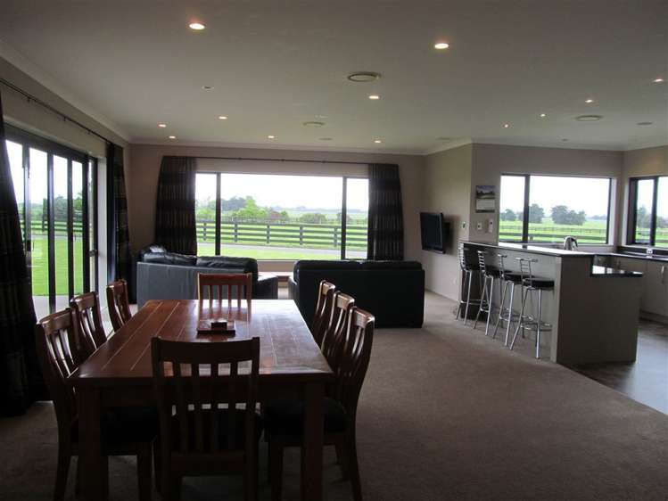 1018b Camerons Line Feilding_6