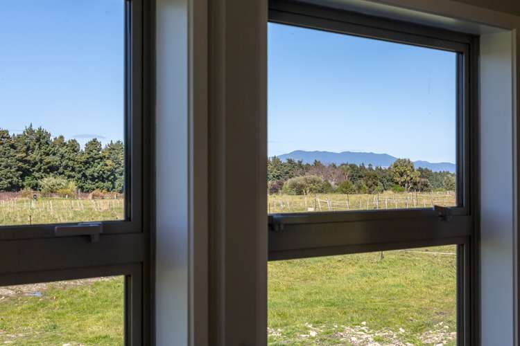 59 Western Lake Road Featherston_14