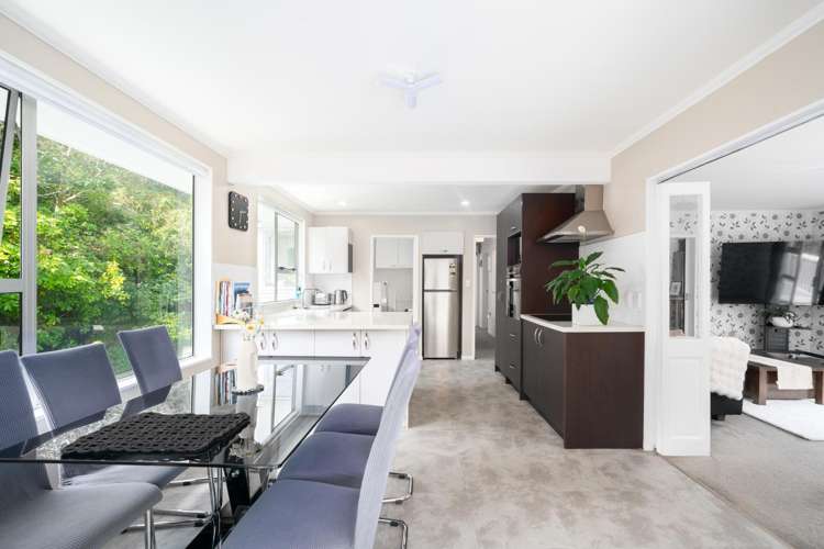 4 Rokewa Way Paparangi_8