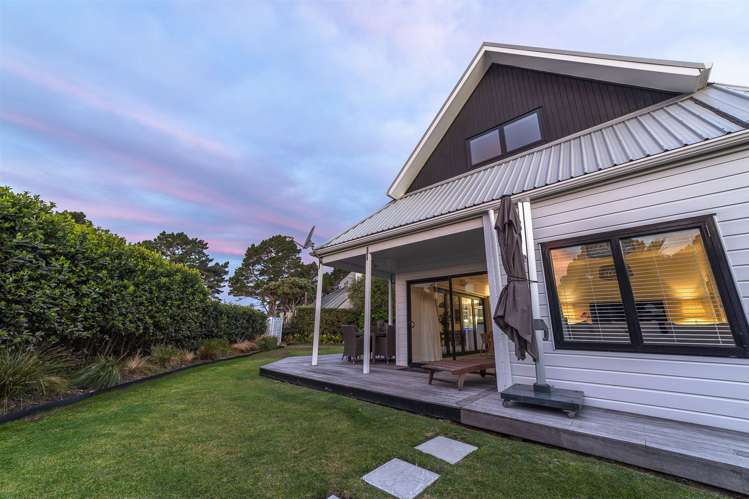 9 Courtney Close Pauanui_21