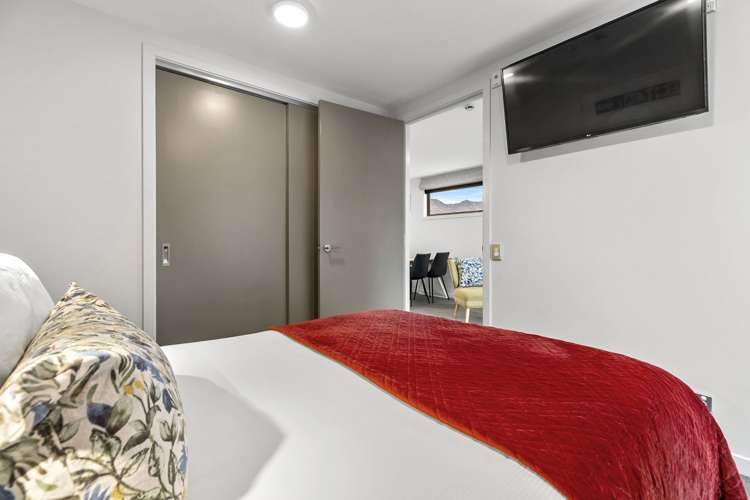 208/29 Warren Street Wanaka_12