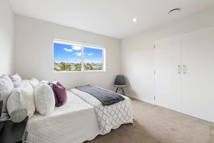 24 Remuremu Street Long Bay_27