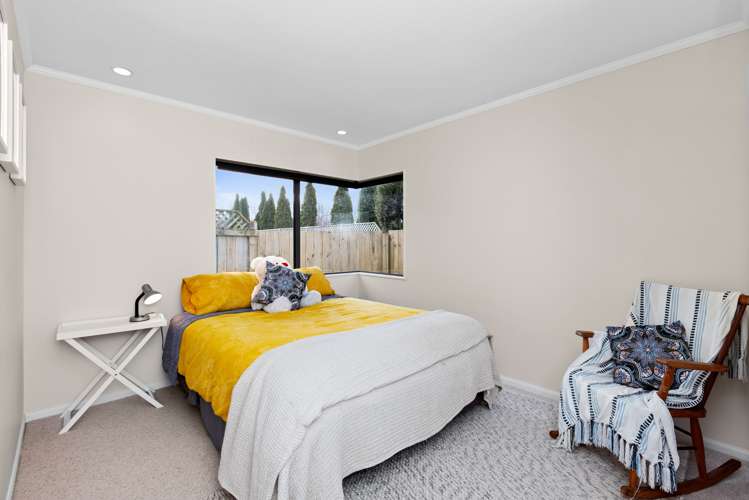 34 Kensington Drive Taradale_11