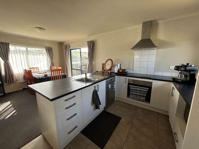 99 Ridgeway Drive Kamo_2