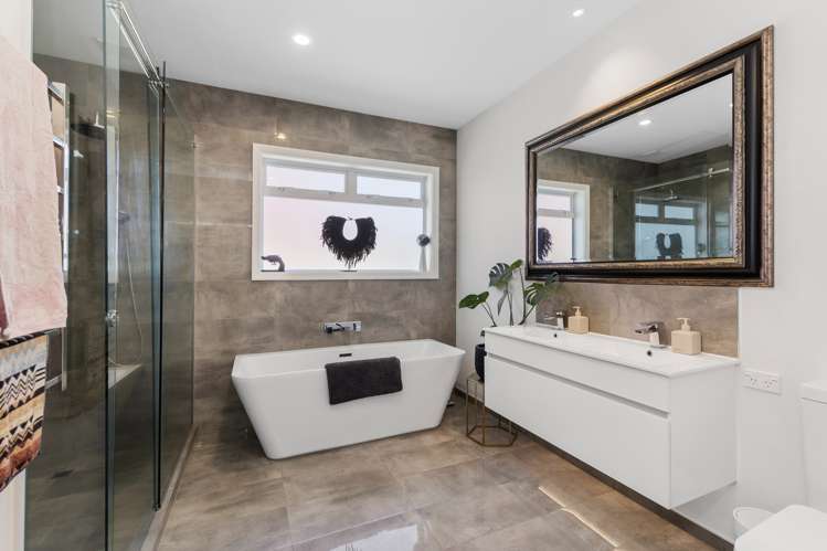 6 Wainoni Avenue Point Chevalier_24