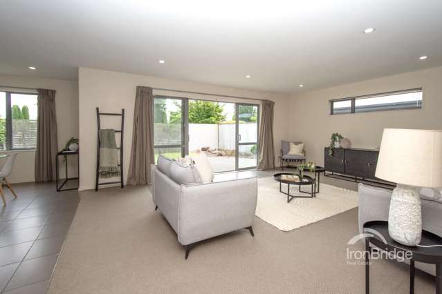 14 Charente Way Yaldhurst_3