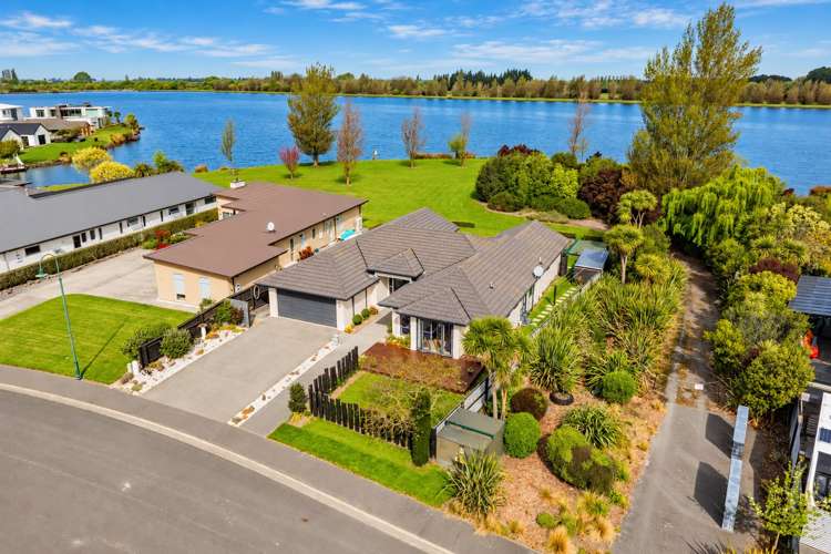 20 Ludlow Drive Huntingdon/Lake Hood_24