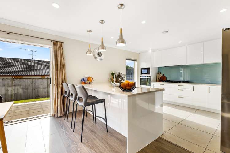 51 William Gamble Drive Greenhithe_6