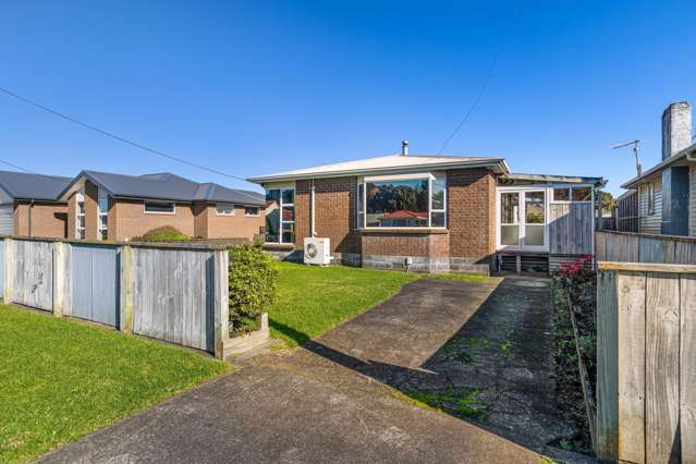 53 Blake Street Waitara_1