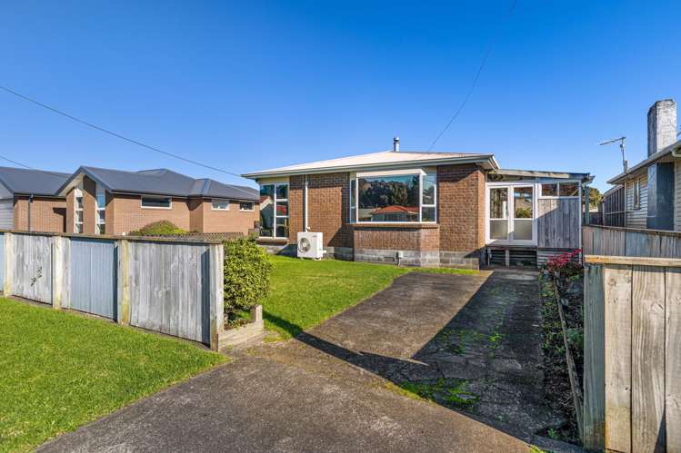 53 Blake Street Waitara_1