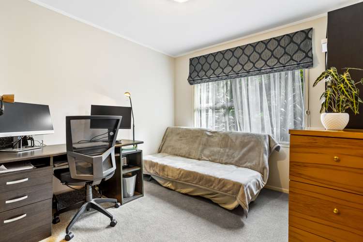 13 George Herring Place Glen Eden_15