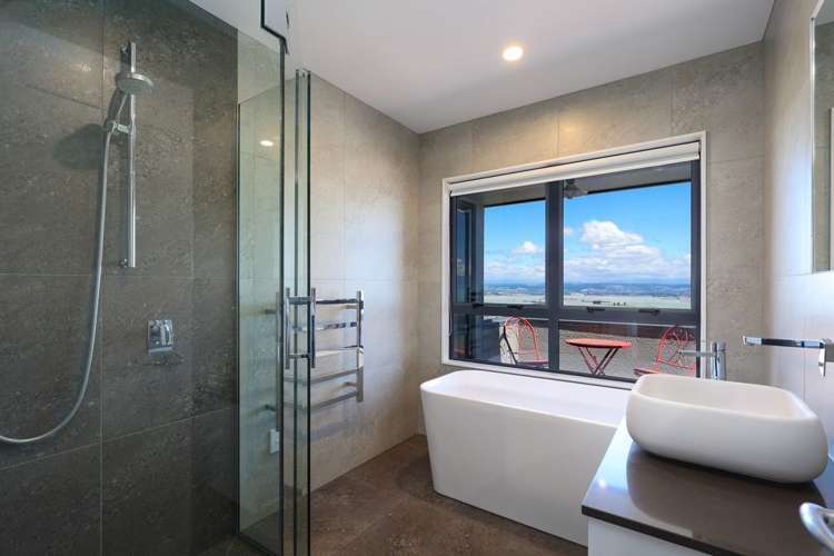 350 Princes Drive Britannia Heights_27