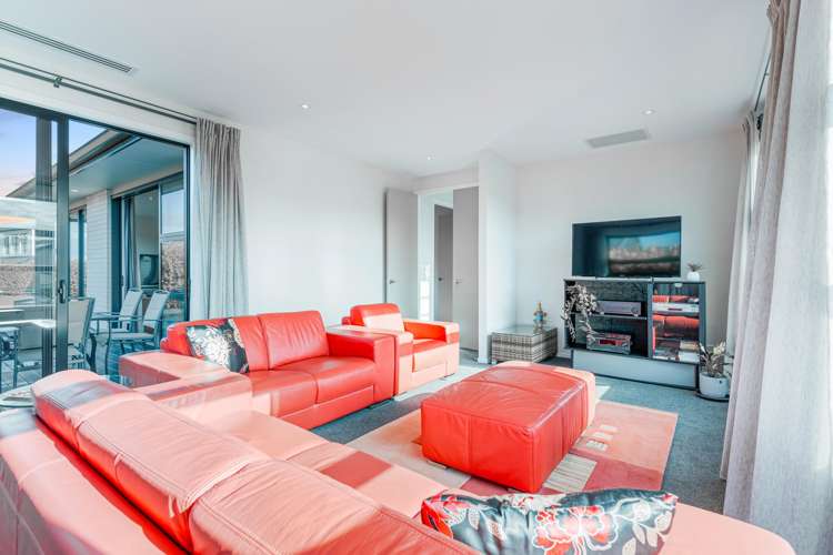 78 Riverhead Point Drive Riverhead_12