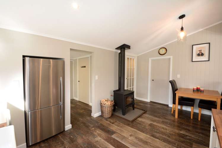 8 Irvine Street Lawrence_19