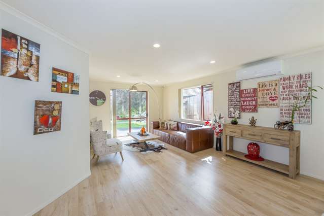 8 Fernbank Lane Greenhithe_4