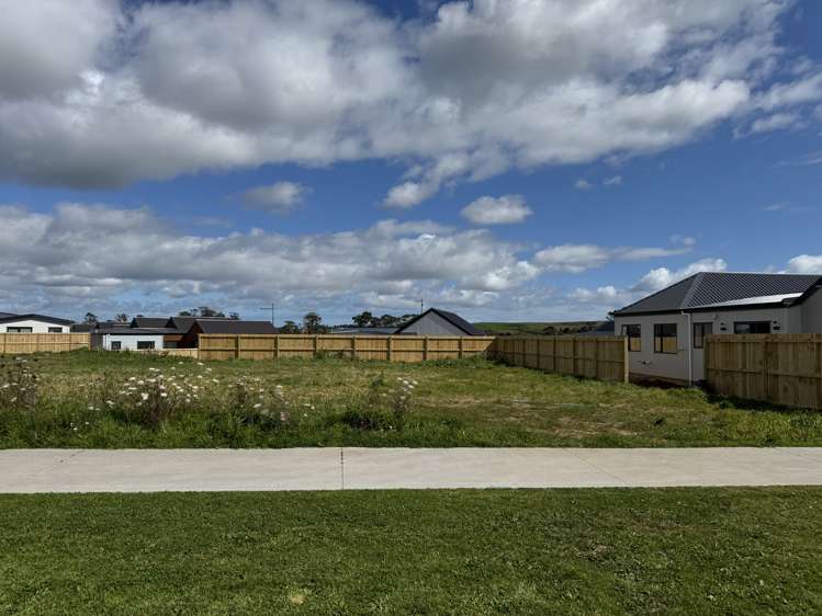 69 Karaka Village Parade Karaka_8