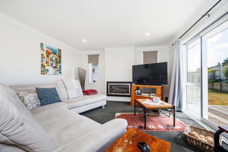 83 Johnstone Drive Fitzherbert_5