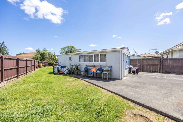 18 Tyrone Street Otara_10