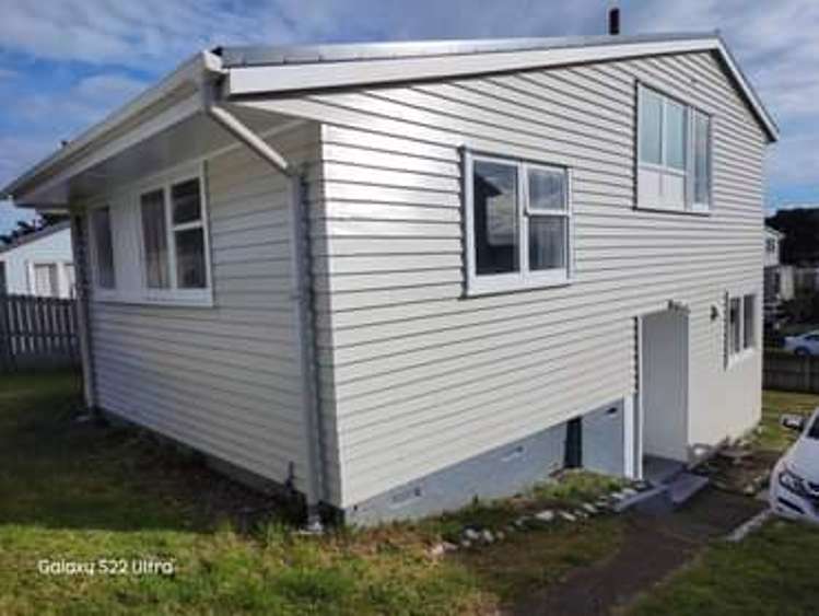 30 Corinna Street Waitangirua_17