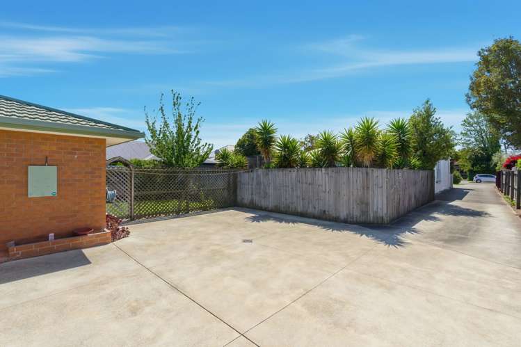2/10 Baretta Street Somerfield_20